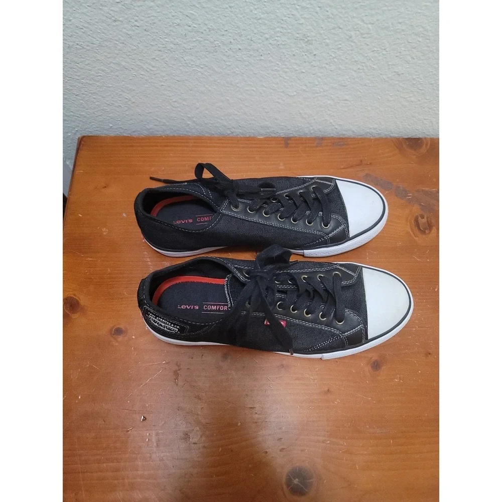 Levi's black denim low top lace up men's casual Festival Grunge Boho sneakers
